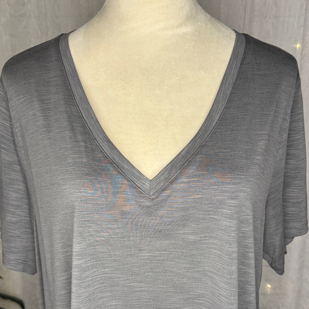 Mod Ref Slate V-Neck Short Sleeve Tee - Picture 3 of 7